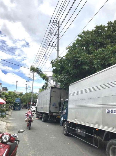 Cho Thuê Nhà Nguyên Căn 100m2 Bên Đường Nguyễn An Ninh - Dĩ An