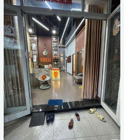 CHÍNH CHỦ CẦN BÁN NHANH NHÀ NGANG 7,5m. Hẻm 7m thông sát UBND Tân Tạo