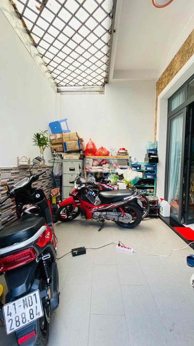 Chính chủ bán nhà 3 lầu 4pn Quang Trung P10
