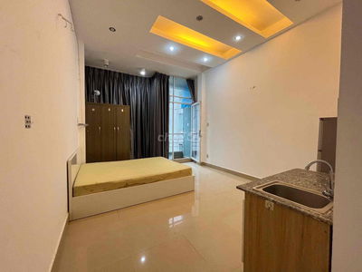 CHO THUÊ STUDIO BAN CÔNG NGAY LÝ THÁI TỔ QUẬN 10 GIÁ CỰC TỐT NHA