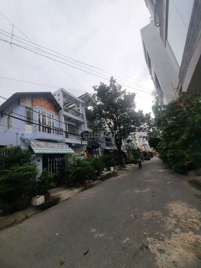 💥Chỉ nhỉnh 9 tỷ! 💥Nhà C4 tiện xây mới 💥  đường số 32A Bình Phú Quận 6