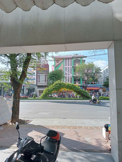 cho thuê nhà mặt tiền đường 30/4 gần vincom xuân khánh