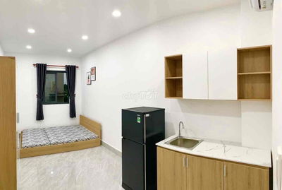 Phòng 22m2 cs thoáng mát, full nội thất ngay Dương Bá Trạc