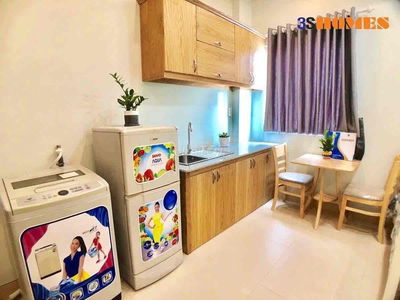 PHÒNG FULL NỘI THẤT gần CÔNG VIÊN LÀNG HOA