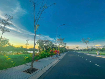 Đất KDC Gia Long giá 5.8 tỷ, sổ sẵn