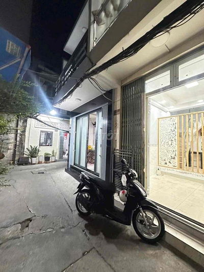 875/ Trần Hưng Đạo 3 Tầng hẻm 4m