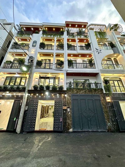 Bán nhà 4x14m giá 6.449 Tỷ Lửng 3 Lầu Đg Thạnh Xuán 2{5