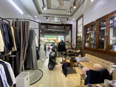 HÊM XE TẢI MẶT TIỀN KD SỔ VUÔNG A4 CÓ DÒNG TIỀN 6PN 4 TẦNG