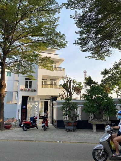 Bán nhà dự án Gia Hòa mặt đường Nguyễn Đình Thi Quận 9 (254m2) 25 tỷ