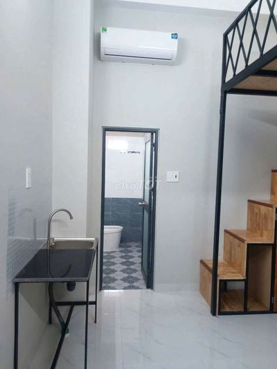 Cho thuê phòng có gác, máy lạnh, tủ lạnh nệm wc riêng, máy giặt chung