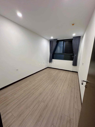 Cho thuê chung cư C-Skyview 2PN NTCB gồm rèm-bếp-máy hút mùo-máy nóng