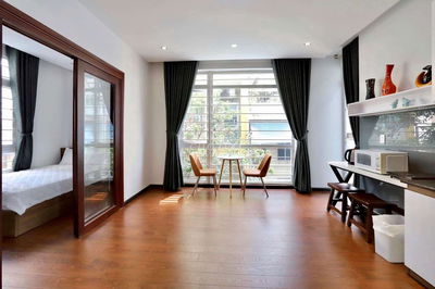 Cho Thuê Phòng Xinh Nhất Quận 1 - 1Bed 45m2 Có Ban Công