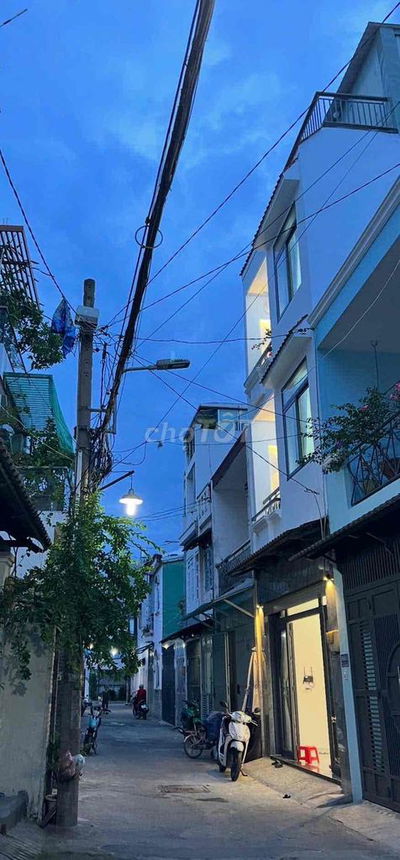 🔸HẺM XE TẢI 🚚 THÔNG -4 tầng BTCT - SÁT EMART 2