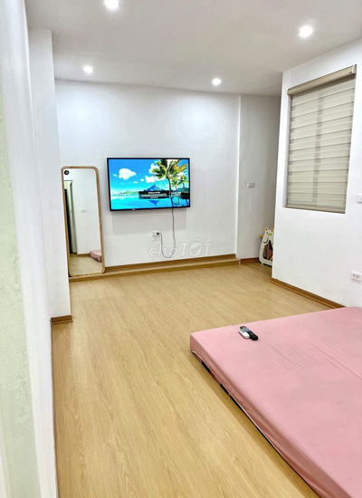 Nhà đẹp ngõ 409 Kim Mã, giá 8.8 tỷ, 43m2x6T, thang máy, ô tô đỗ