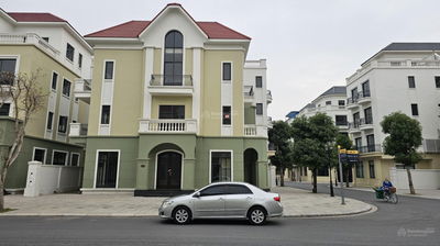 Cần bán lại căn biệt thự đơn lập góc hướng ĐN 320m2, giá 65 tỷ, khu San Hô - Vinhomes Ocean Park 2