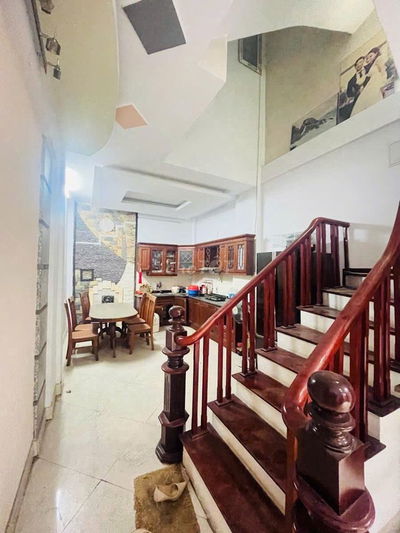 NHÀ YÊN HÒA SIÊU ĐẸP, 2 NHÀ RA PHỐ. 40M2 5 TẦNG 9,1 TỶ.