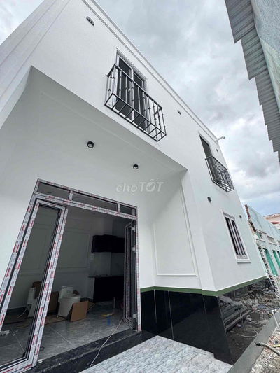 NHÀ XÂY MỚI ĐẸP,  HẺM 52 HÙNG VƯƠNG, GẦN TRỤC CHÍNH