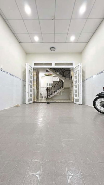 CẦN BÁN NHANH NHÀ MẶT TIỀN 2T, ĐƯỜNG 6M NGAY LÊ VĂN QUỚI. CHỈ 4,63 TỶ