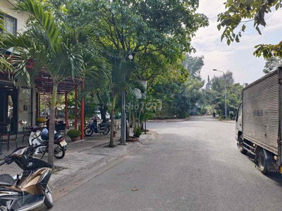 NHÀ NÀY KHÔNG MUA CÒN MUA NHÀ NÀO