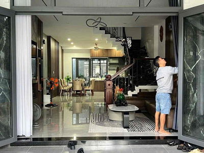 Nhà 3 tầng Võ Văn Ngân, 68m2, hẻm 6m khu VIP Ngay Vincom, Chỉ 7.3 tỷ