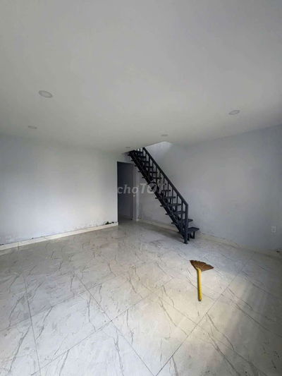 Bán nhà phường Long Trường vị trí đẹp pháp lý rõ ràng nhà mới