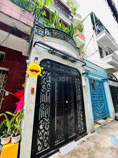 M10: ĐƯỜNG NGUYỄN TRƯỜNG TỘ-4TỶ-PHÚ NHUẬN-1TRỆT-2LẦU