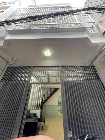 Cho thuê nhà Quang Trung, P.10, Gò Vấp: 4 x 14, giá 10 triệu/tháng.