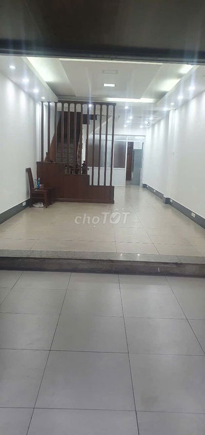 Liền kề Văn Quán 100m 5 tầng phòng rộng, nhà mới sơn sửa đẹp.