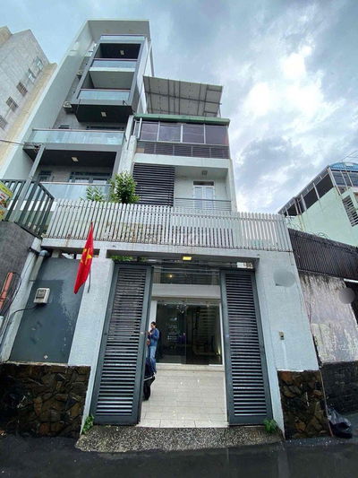 🏡 CHO THUÊ NHÀ MẶT TIỀN – NGUYỄN ĐÌNH CHÍNH, P.11, PHÚ NHUẬN