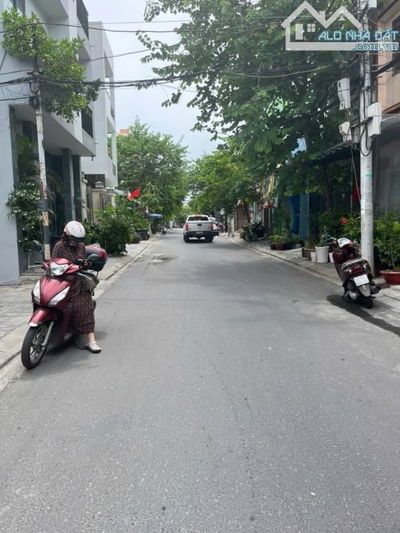 😍BÁN ĐẤT TẶNG NHÀ MẶT TIỀN ĐƯỜNG 5,5 M _ LƯƠNG THẾ VINH _TT QUẬN SƠN TRÀ.