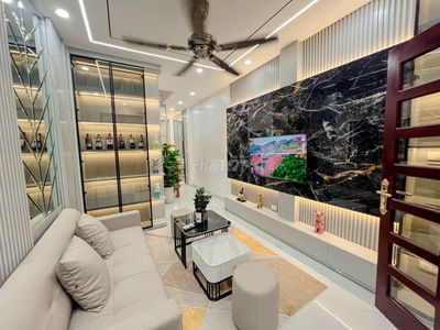 Siêu hiếm! Phố Thanh Nhàn, ngõ 3 gác thông, nhà đẹp ở luôn, 30m2 * 5T