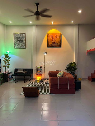 Căn studio Full nội thất có sân riêng HXH