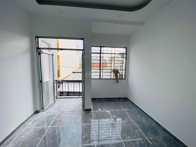 Bán nhà sh riêng ngay gần ngã tư vườn lài thạnh lộc 14,đúc 1 lầu