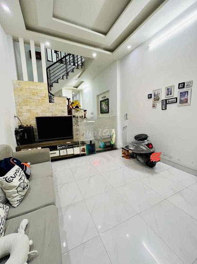Cho thuê nhà Nguyễn Thái Sơn gần ĐH Văn Lang 12tr/tháng