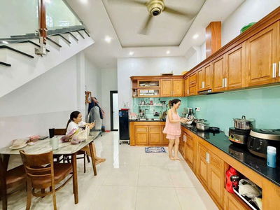 Cần bán nhà tx25 shr