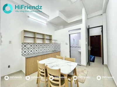 Căn hộ 2 phòng ngủ 2wc, ban col, máy giặt riêng