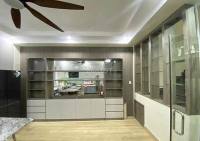 Chủ gửi bán gấp nhà 4 tầng mặt tiền Tiểu La,Đà Nẵng.