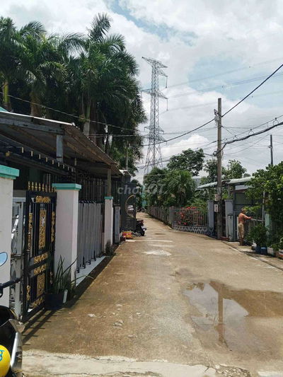 Chung 1 con hẻm bán gấp 2 căn nhà hẻm xe hơi sổ hồng riêng