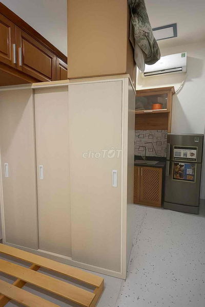 PHÒNG TRỌ STUDIO TẦNG TRỆT NGAY KHU PHỐ PHAN XÍCH LONG, Q. PHÚ NHUẬN