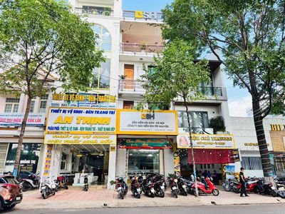 CHO THUÊ NHÀ - MẶT TIỀN LÊ THÁNH TÔNG - NHÀ 1 TRỆT 3 LẦU