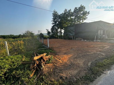 NHĨNH 2 TỶ CÓ NGAY LÔ ĐẤT ĐẸP DT 212m2(10x21) MT ĐƯỜNG NHỰA 7M-HOÀ PHONG-ĐÀ NẴNG
