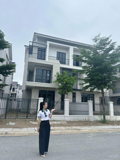 Mở bán Centa Riverside quỹ căn biệt thự cuối cùng giáp HN cách Hồ Gươm 12km . Giá chỉ từ 60tr/m2