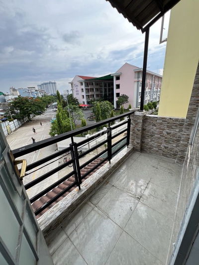 NHÀ 3 TẦNG ĐOÀN VĂN BƠ - GẦN KHÁNH HỘI - KHU SẦM UẤT Q4 - GIÁ CỰC TỐT