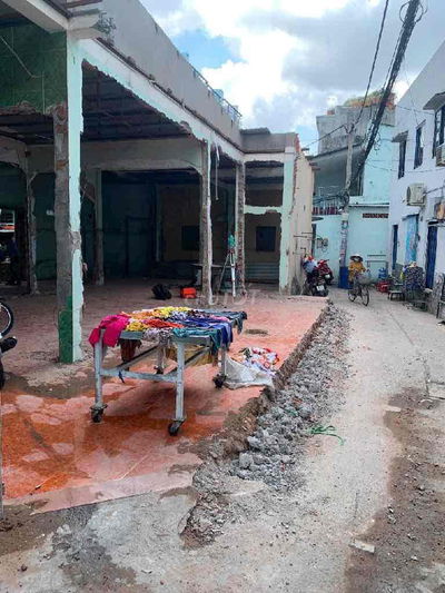 MẶT TIỀN SAU LƯNG CHỢ TIỆN XÂY MỚI CUỐI ĐƯỜNG TÊN LỬA GIÁ 4 tỷ