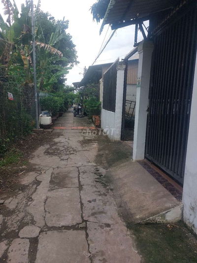 Cho thuê nhà cấp bốn giá tốt. sạch  xẽ thoáng mát tiện ích sung quanh