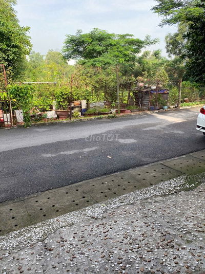 Bán nhà lầu kiên cố đường thông, 6x25 nở hậu, giá 4.2ty, rẻ hơn đất