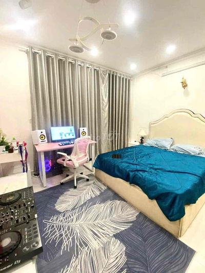 CHDV - FULL NT BAN CÔNG PHÒNG ĐẸP THOÁNG MÁT