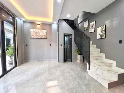 Bán nhà ngay nhà thờ Tân Hương phường Tân Quý quậnTân Phú 4 tầng 6,5tỷ