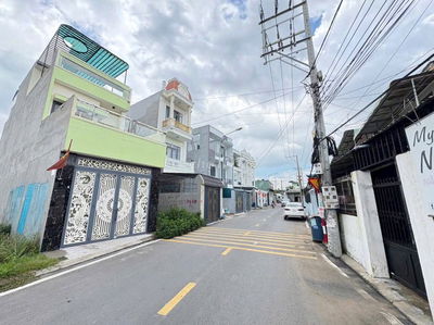 Cho Thuê Xưởng 1.200m2 Cho Làm Gỗ Gần Cao Tốc Mỹ Phước Tân Vạn