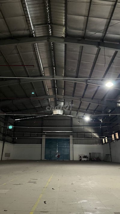 CHO THUÊ KHO 1100M2 PHƯỜNG SƠN KỲ, ĐƯỜNG CÔNG, CÓ PCCC THẨM DUYỆT